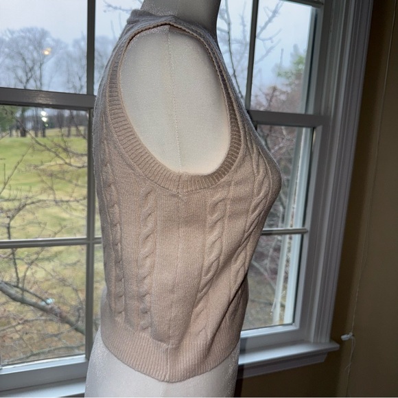 Blue Rain x Francesca’s Zippered Sweater Vest - Picture 9 of 11